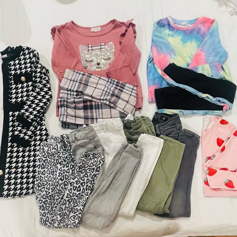 8 yrs Girls Winter Clothes Bundles - 11 pieces total